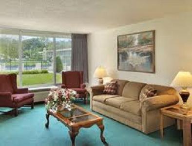 Macomb Inn Интерьер фото